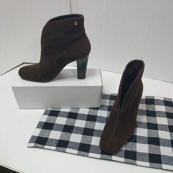 FRANCO SARTO "Limber" Brown Suede Split Toe Slip On Ankle Booties Size 6.5 M - Picture 1 of 10